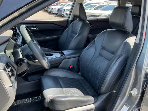2021 Nissan Rogue Platinum