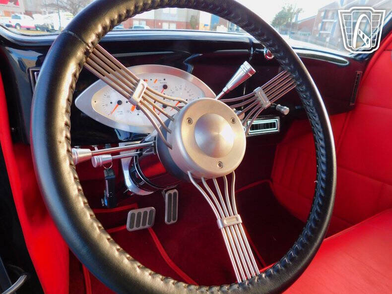 1935 Ford Tudor
