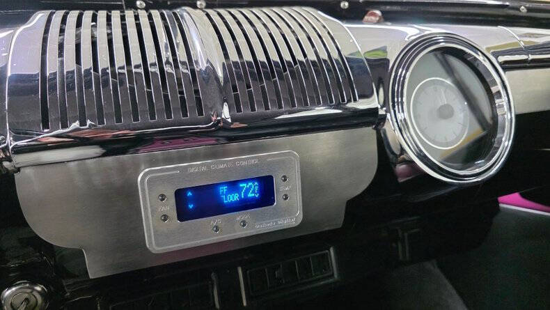 1942 Ford Super Deluxe