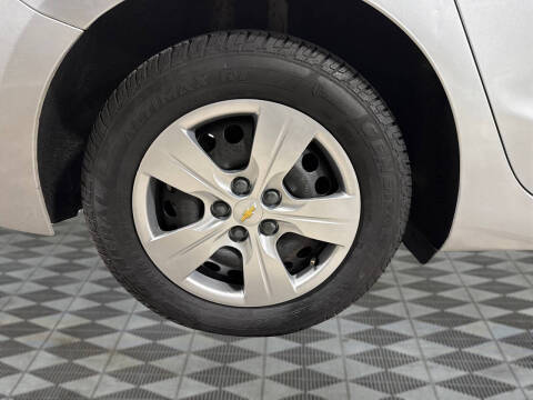 2017 Chevrolet Cruze LS Auto