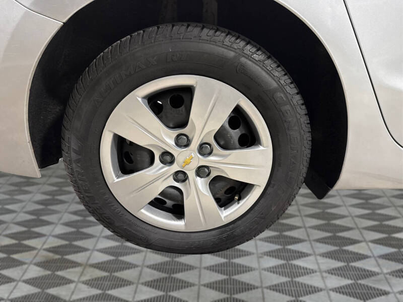 2017 Chevrolet Cruze LS Auto