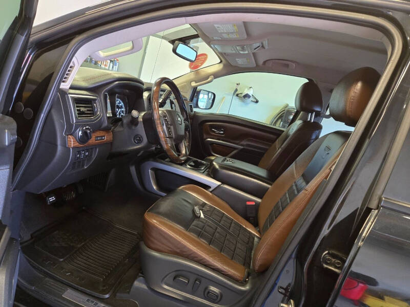 2019 Nissan Titan Platinum Reserve