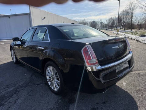 2012 Chrysler 300 C Luxury Series
