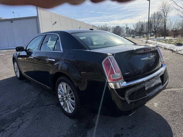 2012 Chrysler 300 C Luxury Series