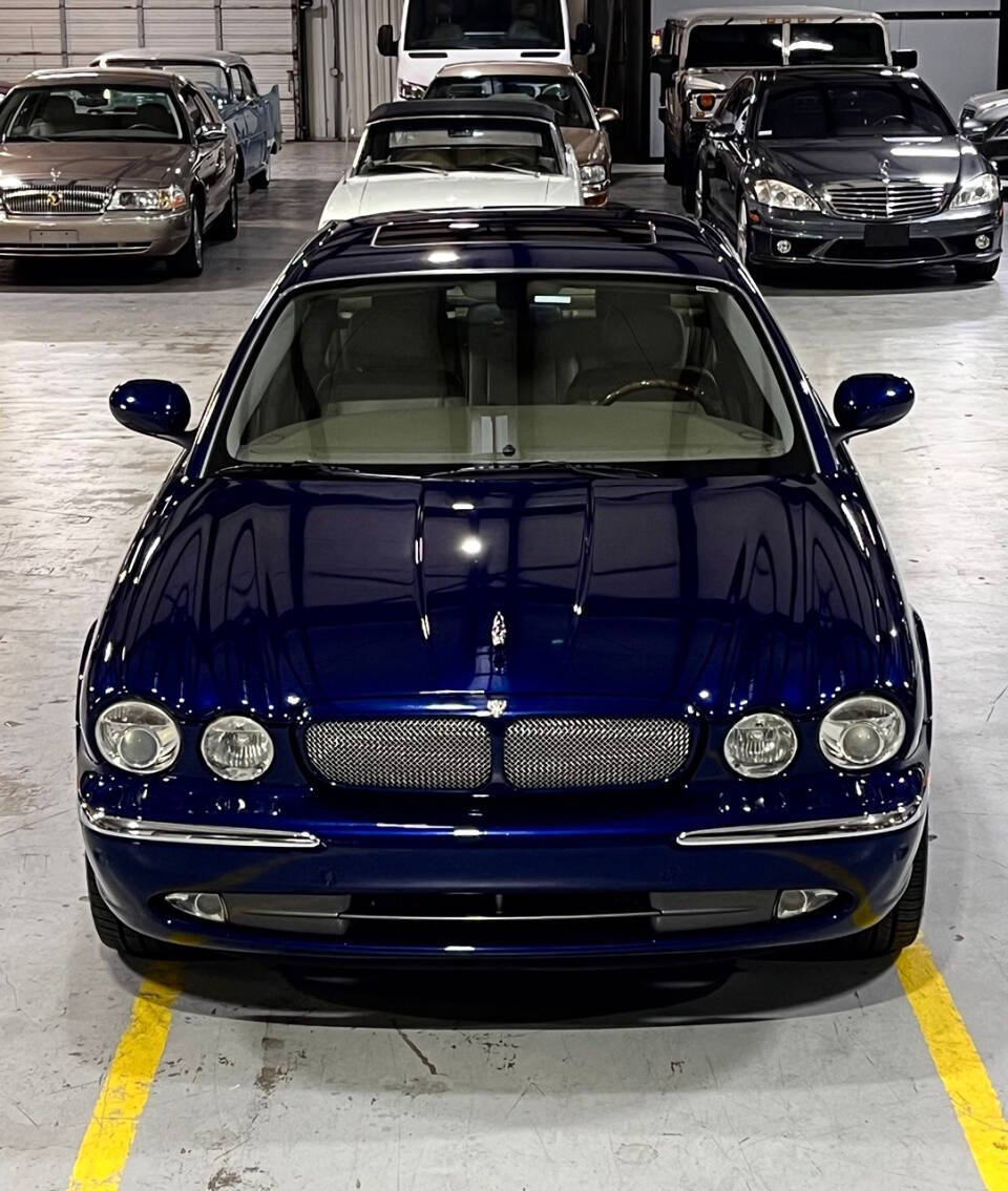 2004 Jaguar XJR for sale at Carnival Car Company in Victoria, TX