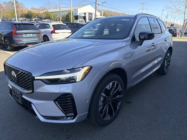 2026 Volvo XC60 B5 Plus