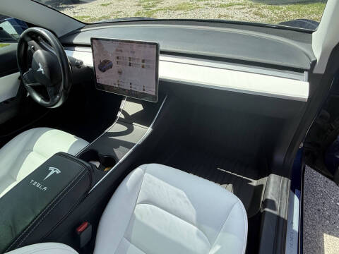 2019 Tesla Model 3 Standard Range Plus