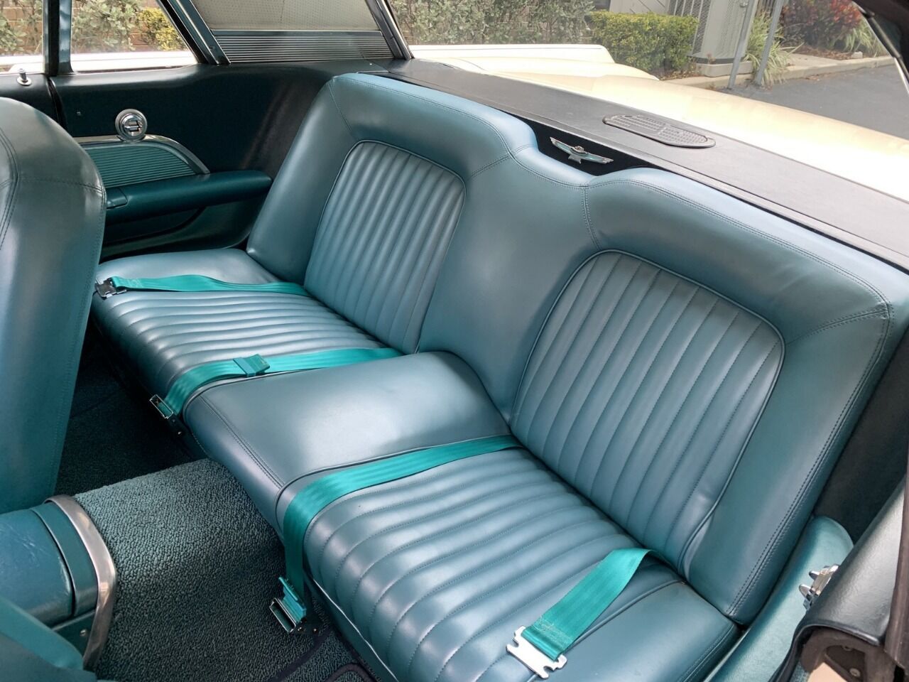 1962 Ford Thunderbird 48