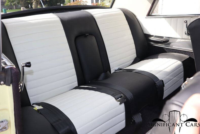 1962 Studebaker GT Hawk