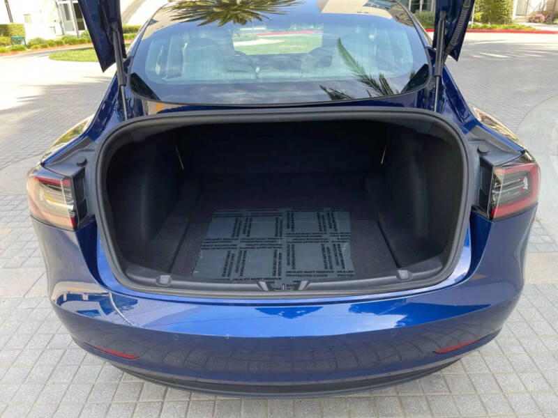 2019 Tesla Model 3 Standard Range Plus