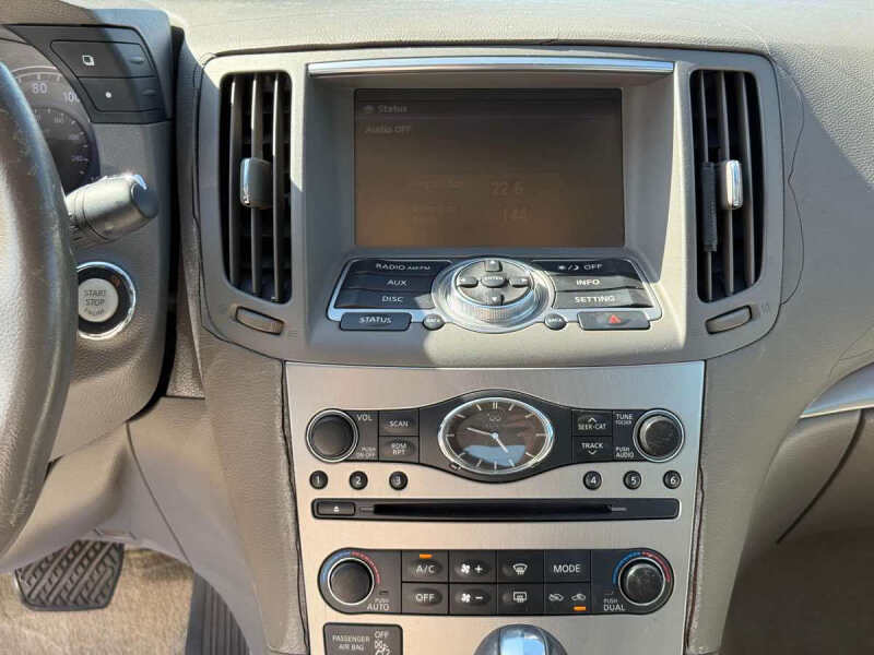 2011 Infiniti G25 Sedan Journey