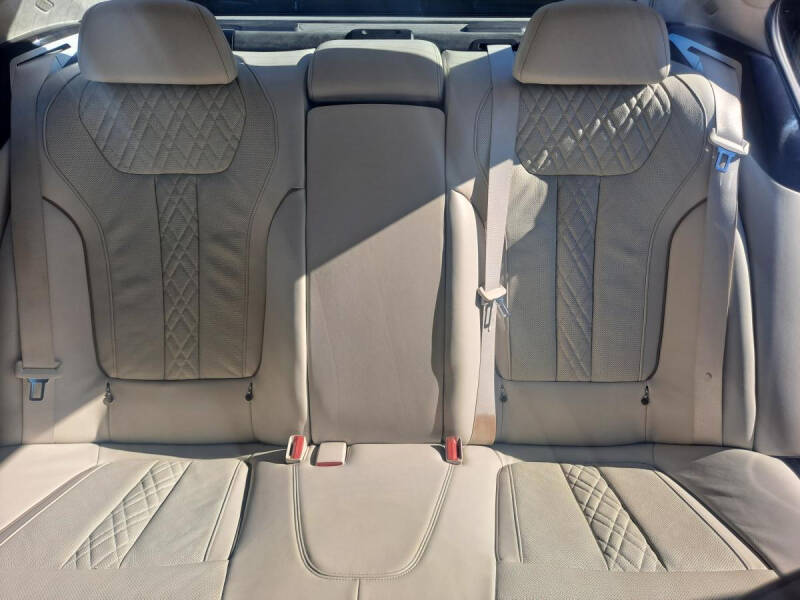 2016 BMW 7 Series 740i