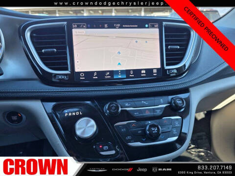 2024 Chrysler Pacifica Plug-In Hybrid Select