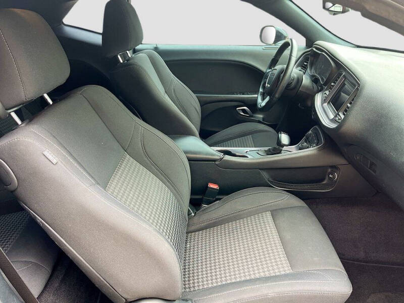 2018 Dodge Challenger SXT