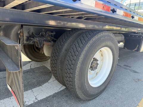 2016 Freightliner M2 106