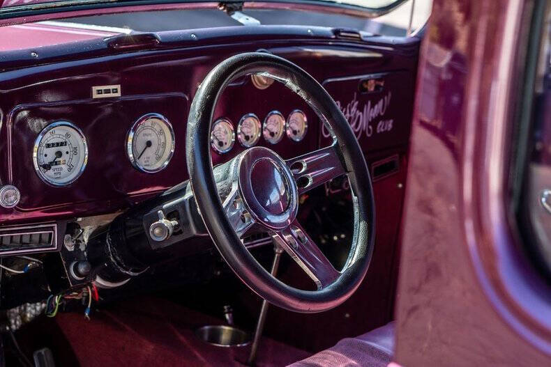 1937 Plymouth Deluxe