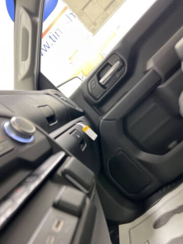 2025 GMC Sierra 2500HD Pro