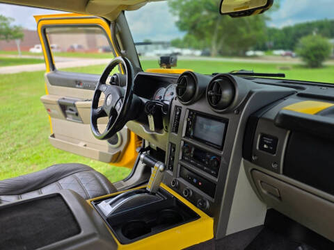 2004 HUMMER H2 Lux Series