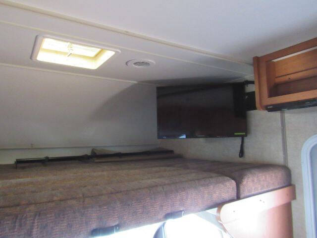 2017 Ford E-Series E-450 SD