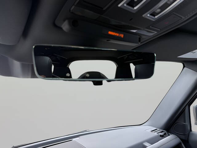 2026 Land Rover Defender 110 P300 S