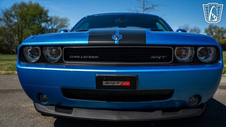 2010 Dodge Challenger SRT8