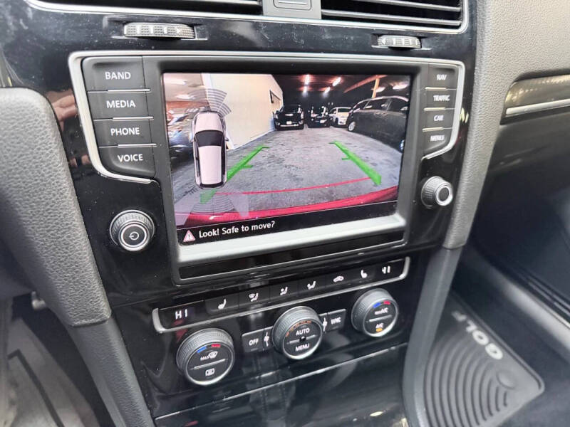 2016 Volkswagen Golf R