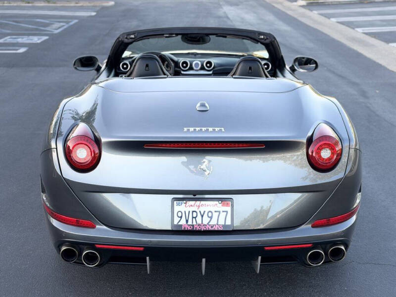 2016 Ferrari California T