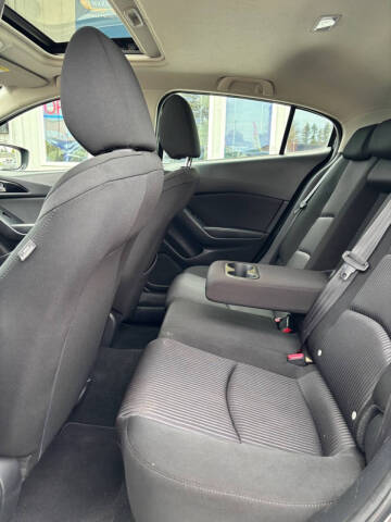 2015 Mazda MAZDA3 i Touring