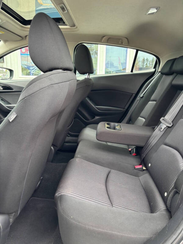 2015 Mazda MAZDA3 i Touring