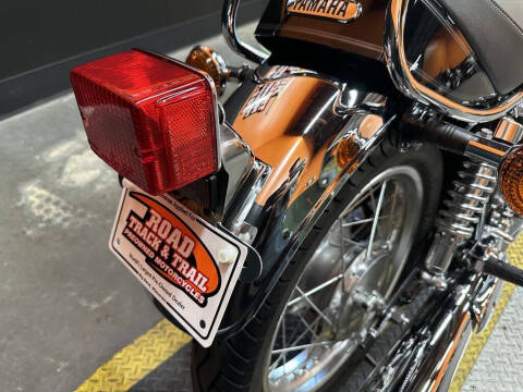 2016 Yamaha SR400