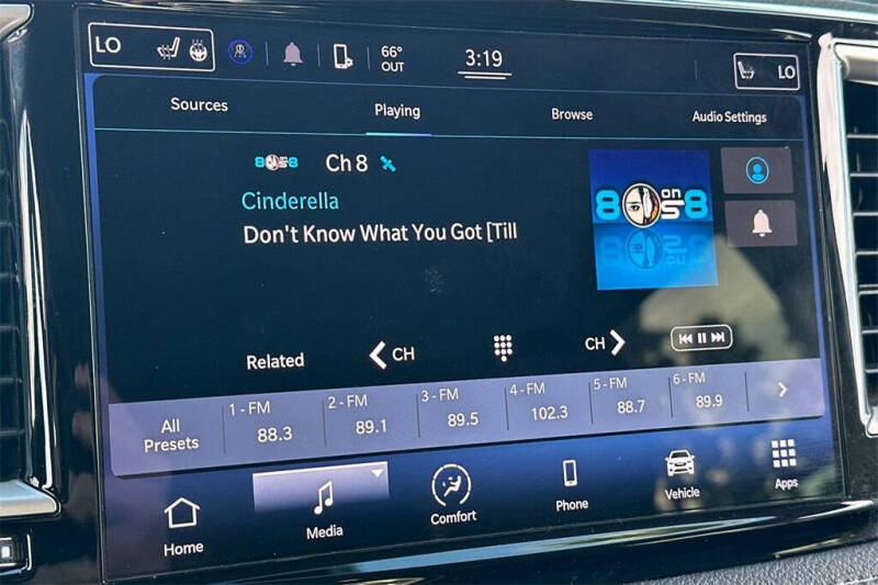 2022 Chrysler Pacifica Hybrid Touring L