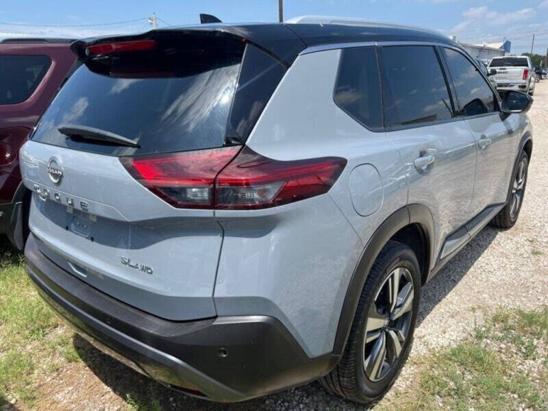 2023 Nissan Rogue SL