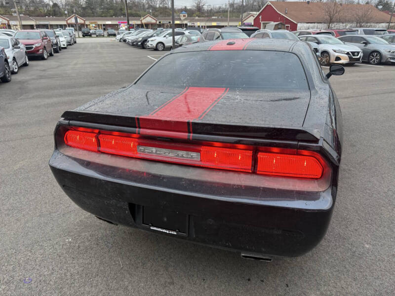 2013 Dodge Challenger SXT