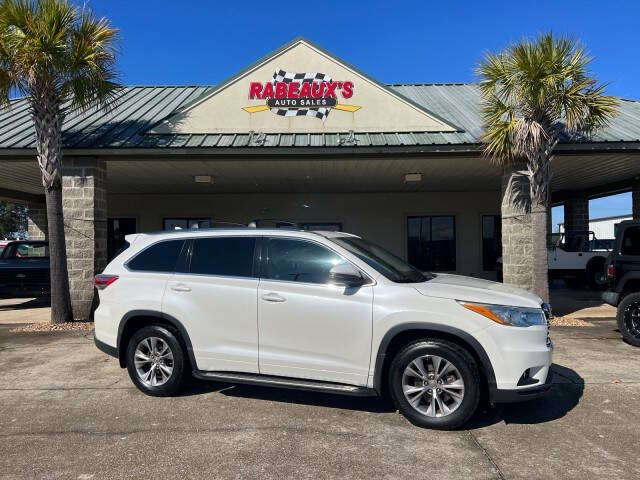 2014 Toyota Highlander for sale at Rabeaux's Auto Sales in Lafayette LA