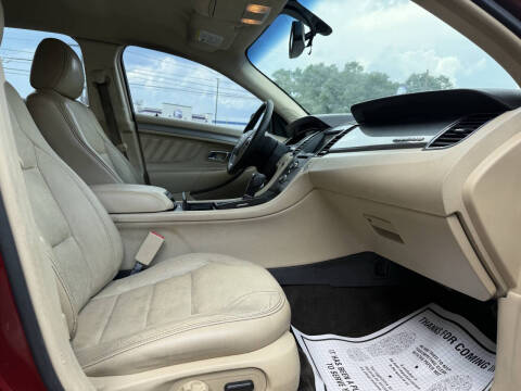 2015 Ford Taurus SEL