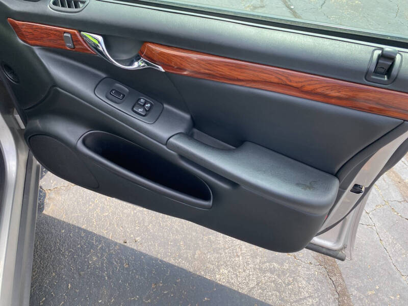 2005 Cadillac DeVille