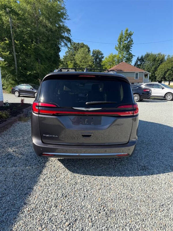 2021 Chrysler Pacifica Touring L
