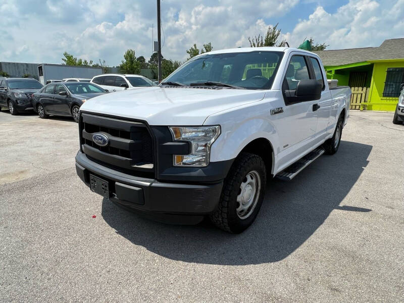 2016 Ford F-150 for sale at RODRIGUEZ MOTORS CO. in Houston TX