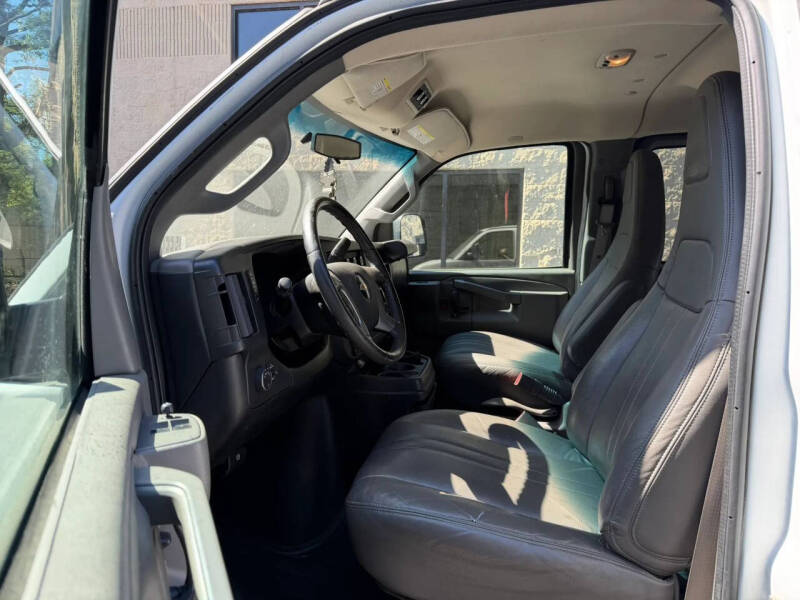 2017 Chevrolet Express LS 2500