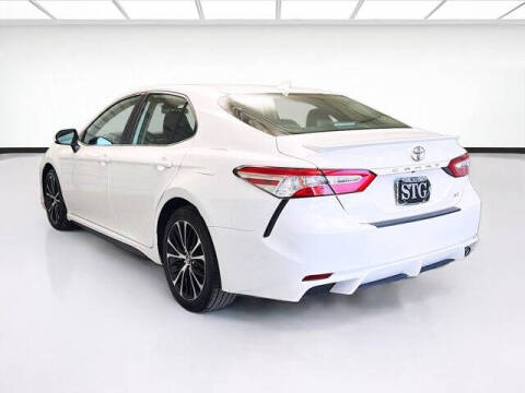 2020 Toyota Camry SE