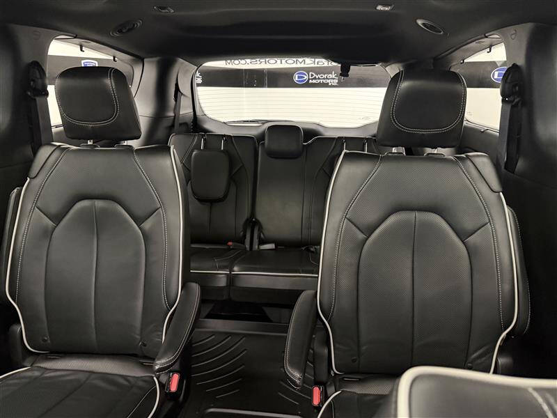 2025 Chrysler Pacifica Limited