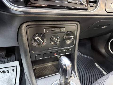 2012 Volkswagen Beetle