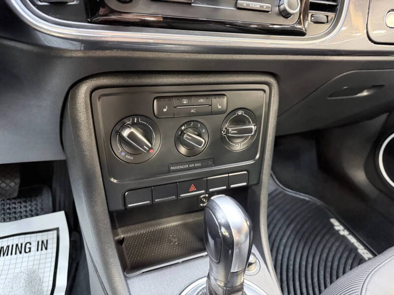 2012 Volkswagen Beetle