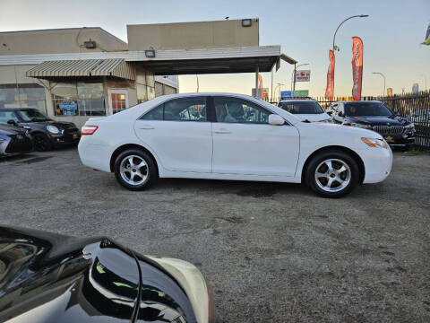 2009 Toyota Camry for sale at Car Co in Richmond CA