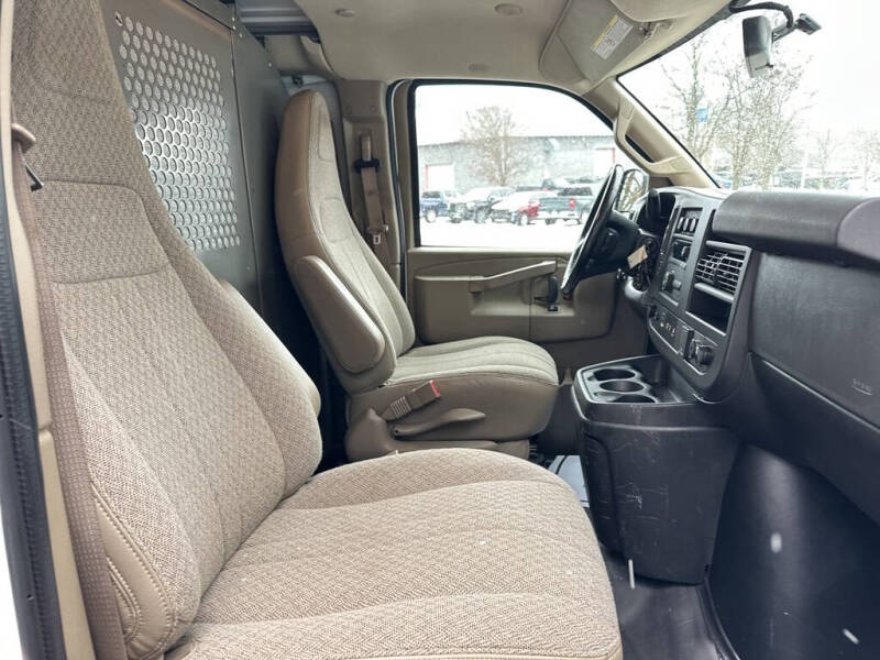 2021 Chevrolet Express 2500