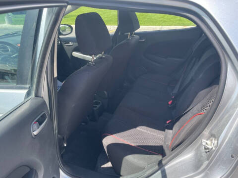 2012 Mazda MAZDA2 Touring