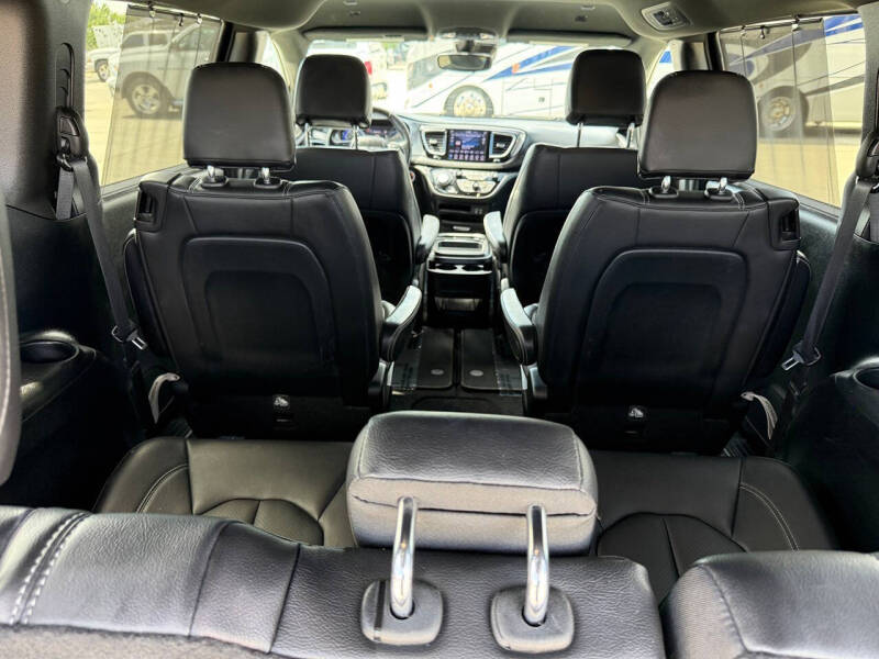 2018 Chrysler Pacifica Touring L