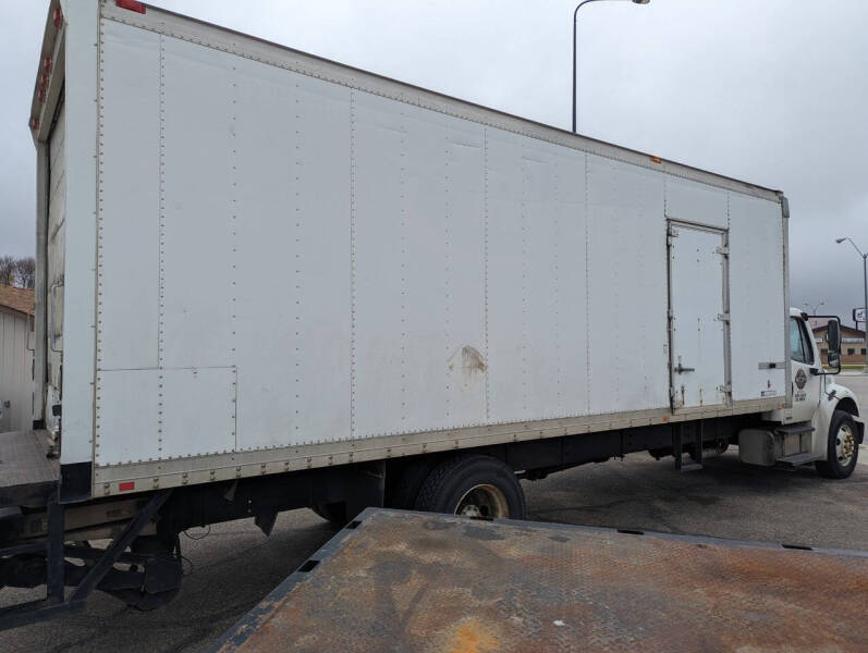 2008 Freightliner M2 106