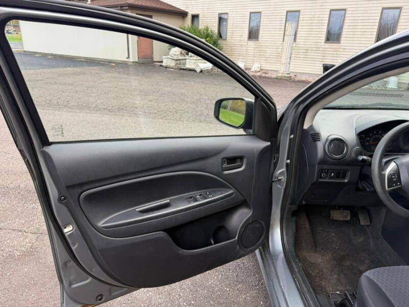 2018 Mitsubishi Mirage ES