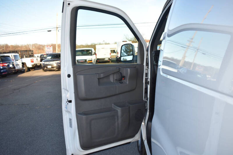 2021 Chevrolet Express 2500